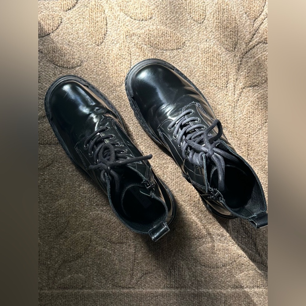 Steve Madden Men's Halen 2 Black Patent
Combat Boots Size 10 - Picture 3 of 15